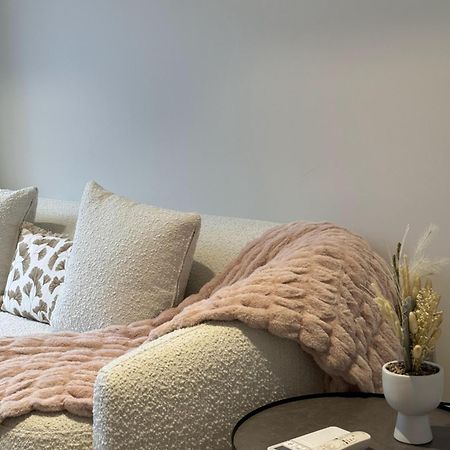 Apartmán Black-Luxe Living In The Heart Of City Christchurch Exteriér fotografie