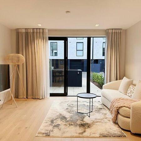 Apartmán Black-Luxe Living In The Heart Of City Christchurch Exteriér fotografie