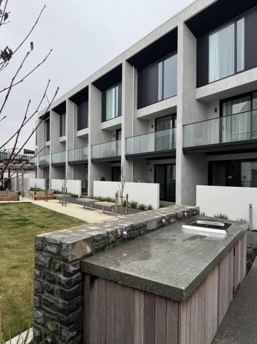 Apartmán Black-Luxe Living In The Heart Of City Christchurch Exteriér fotografie