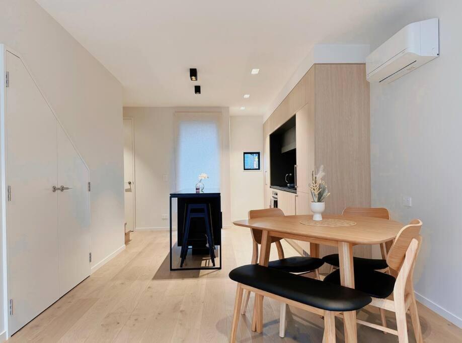 Apartmán Black-Luxe Living In The Heart Of City Christchurch Exteriér fotografie