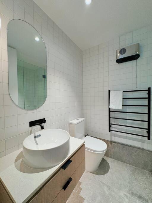 Apartmán Black-Luxe Living In The Heart Of City Christchurch Exteriér fotografie