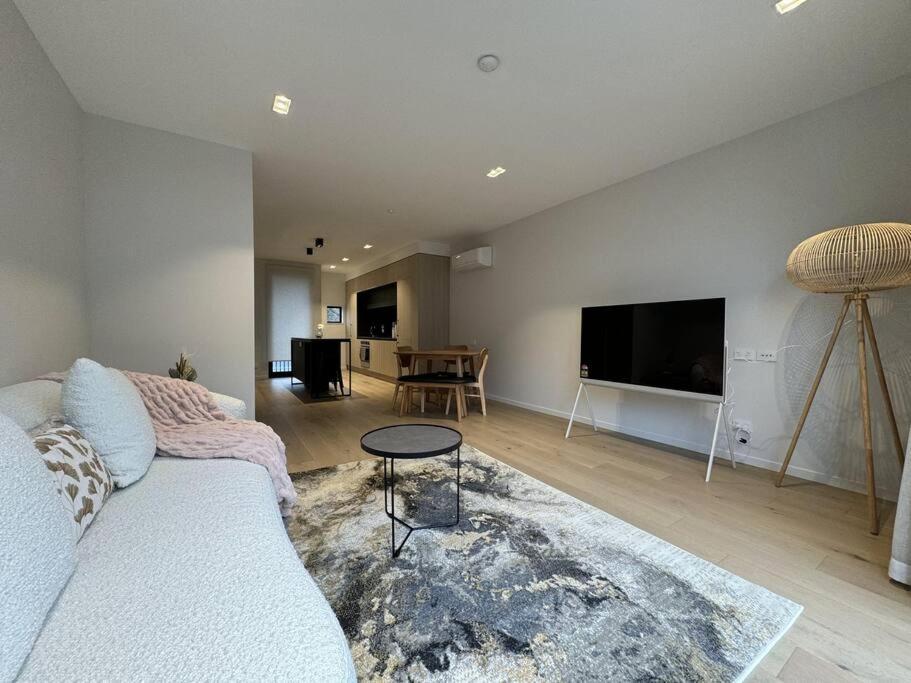Apartmán Black-Luxe Living In The Heart Of City Christchurch Exteriér fotografie
